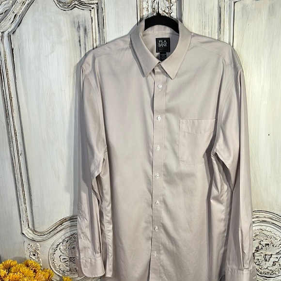 Men's Jo’s.A.Bank Gray Beige Button Down Dress Shirt - Picture 1 of 8
